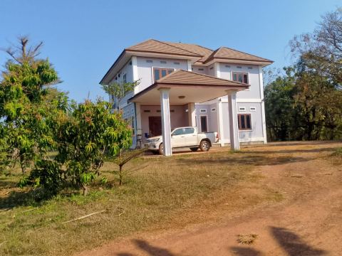 ຕ້ອງການຂາຍເຮືອນຫລັງນີ້