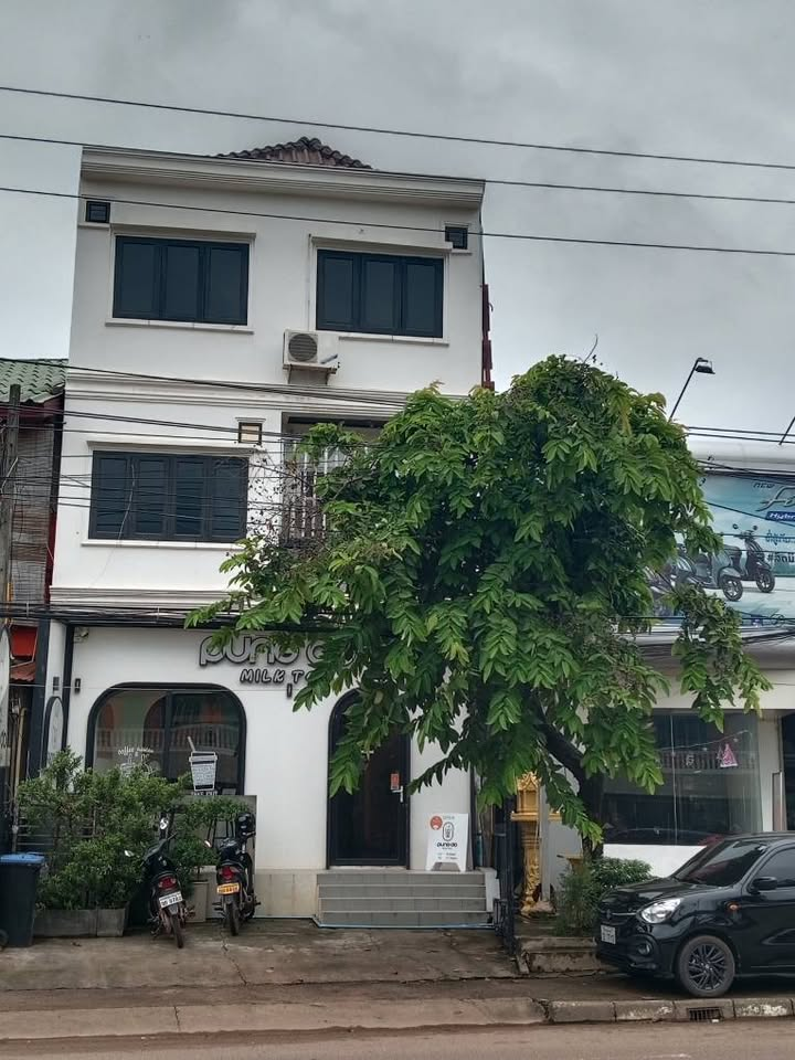ຂາຍເຮືອນ 1