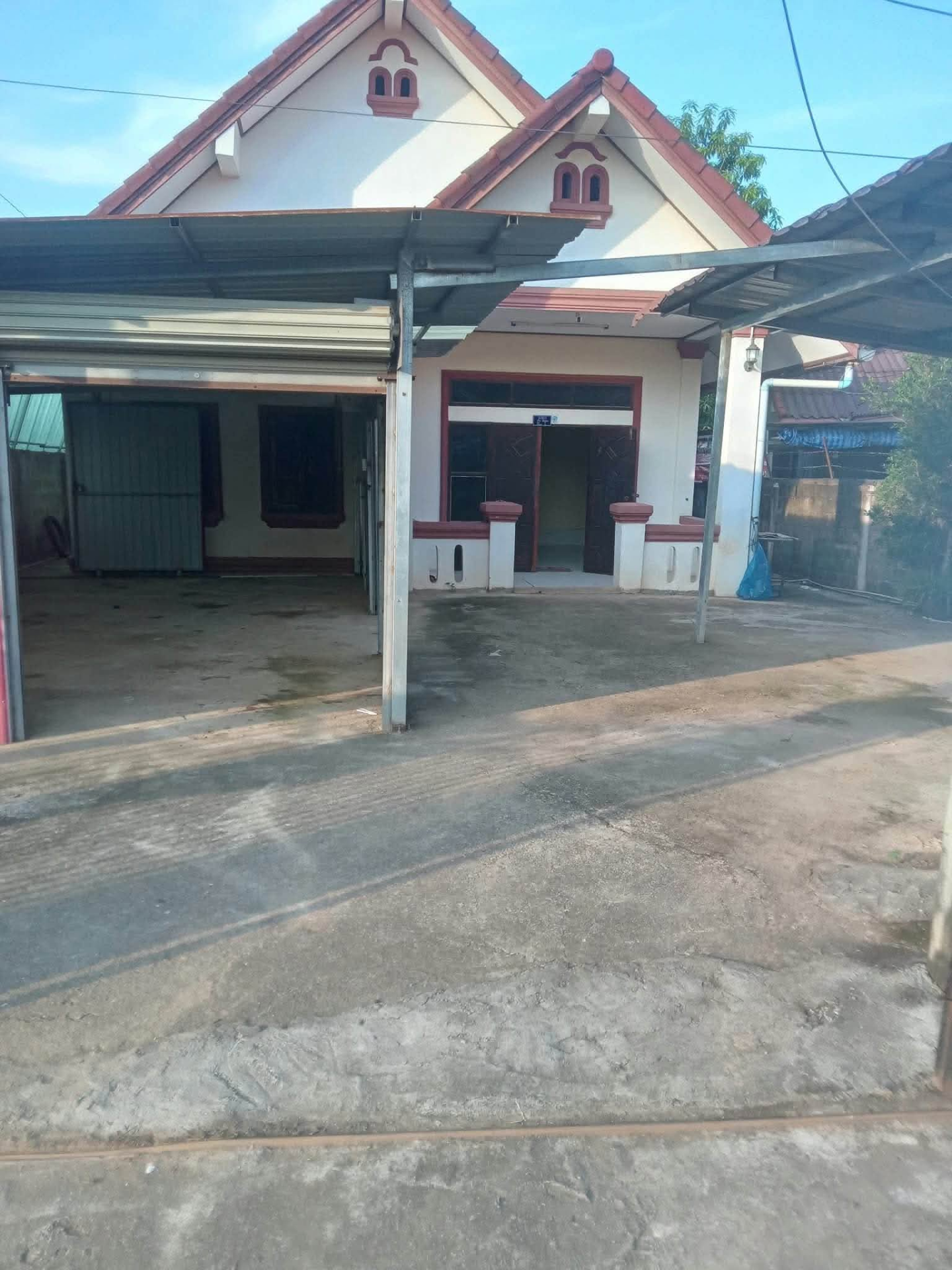 ເຮືອນໃຫ້ເຊົ່າ 2
