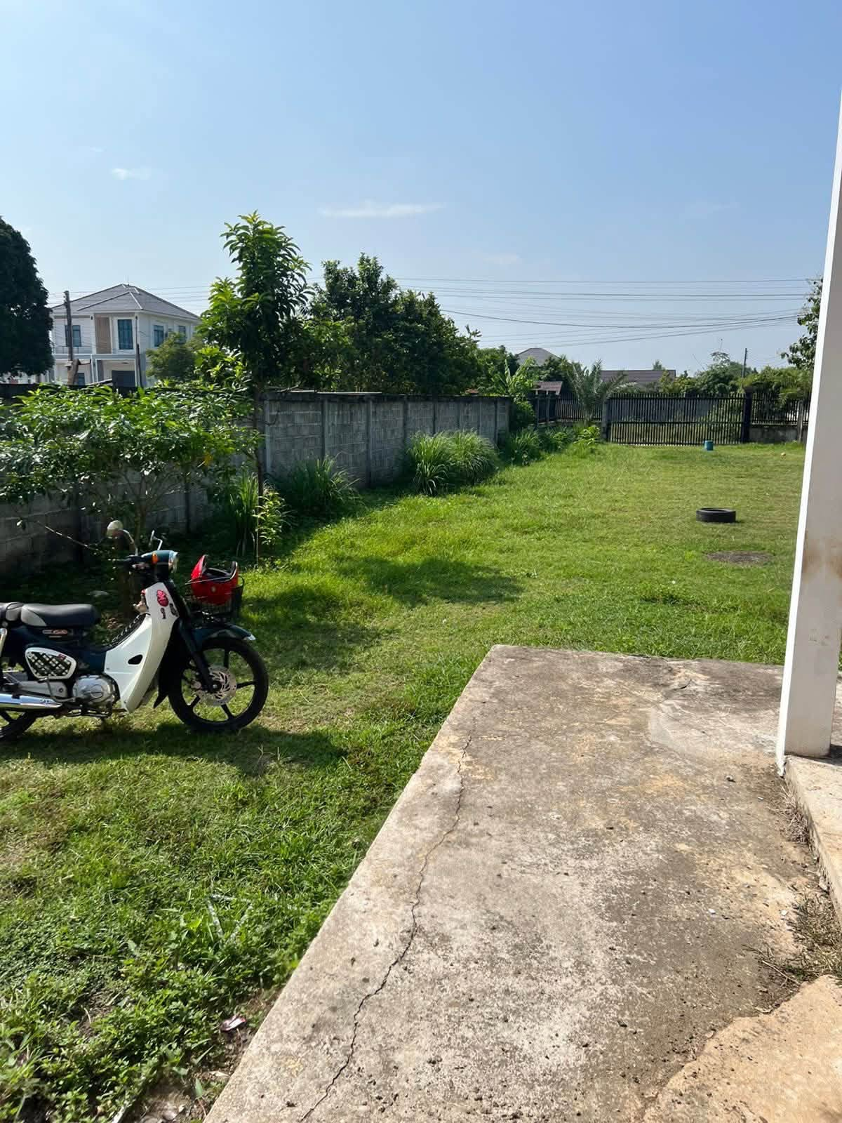 ເຮືອນໃຫ້ເຊົ່າ 3