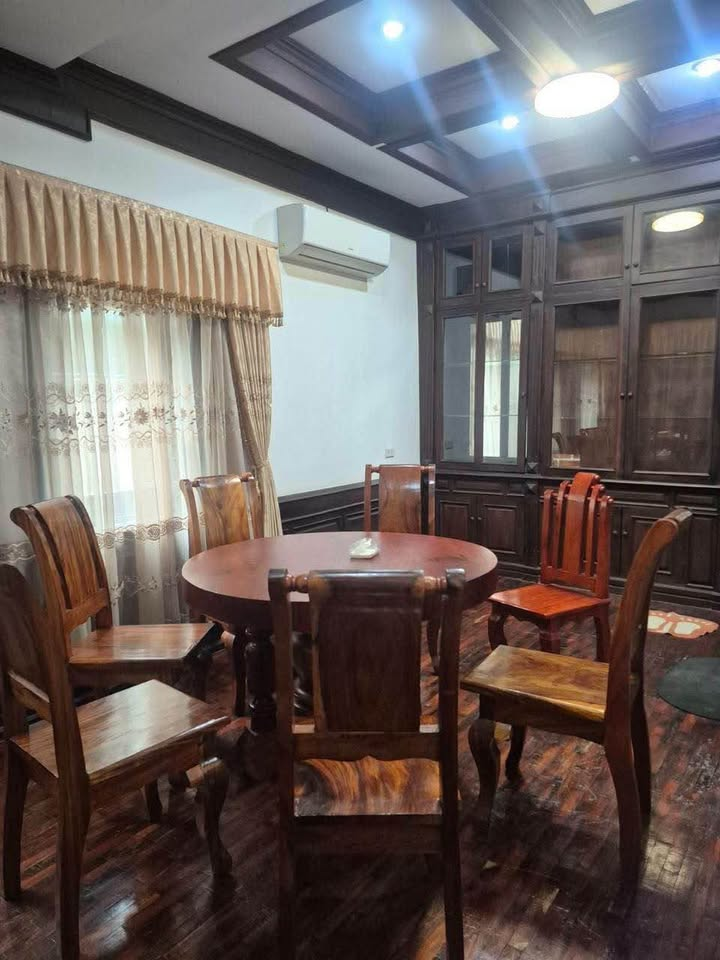 ເຮືອນໃຫ້ເຊົ່າ 3