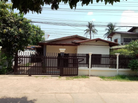 ເຮືອນໃຫ້ເຊົ່າ