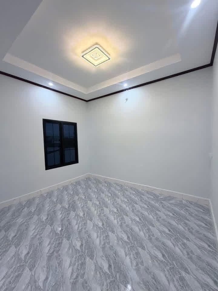 ຂາຍດິນພ້ອມເຮືອນ 4