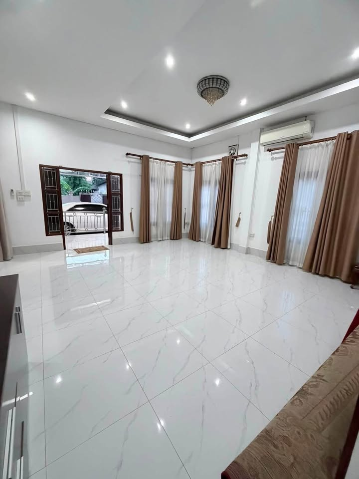 ເຮືອນໃຫ້ເຊົ່າ🏡 5