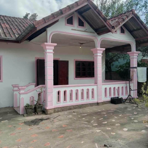 ຂາຍດີນພ້ອມເຮືອນ