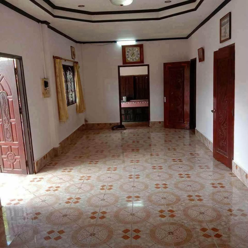 ຂາຍດີນພ້ອມເຮືອນ 3