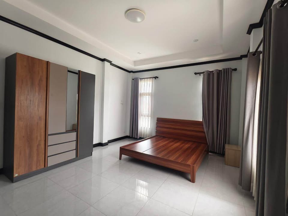 ເຮືອນໃຫ້ເຊົ່າ ພ້ອມເຂົ້າຢູ່ 3