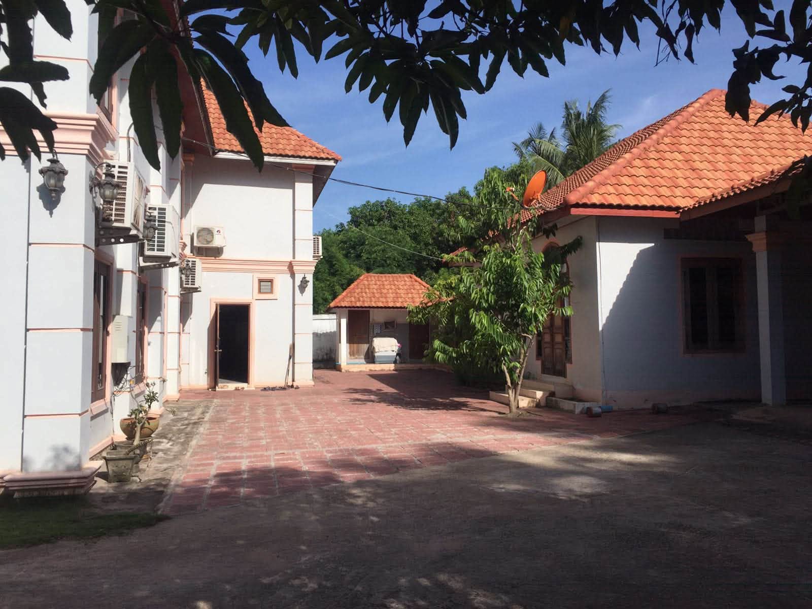 ເຮືອນໃຫ້ເຊົ່າ 3