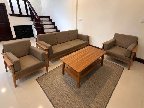 ໂຊຟາ + ເກົ້າອີ້ 2 ຕົວ + ຕູ້ໃສ່ປື້ມສໍາລັບຂາຍ
