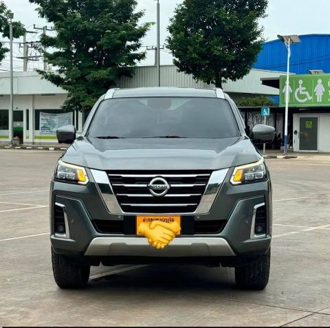 ຂາຍລົດ Nissan terra ປີ 2023