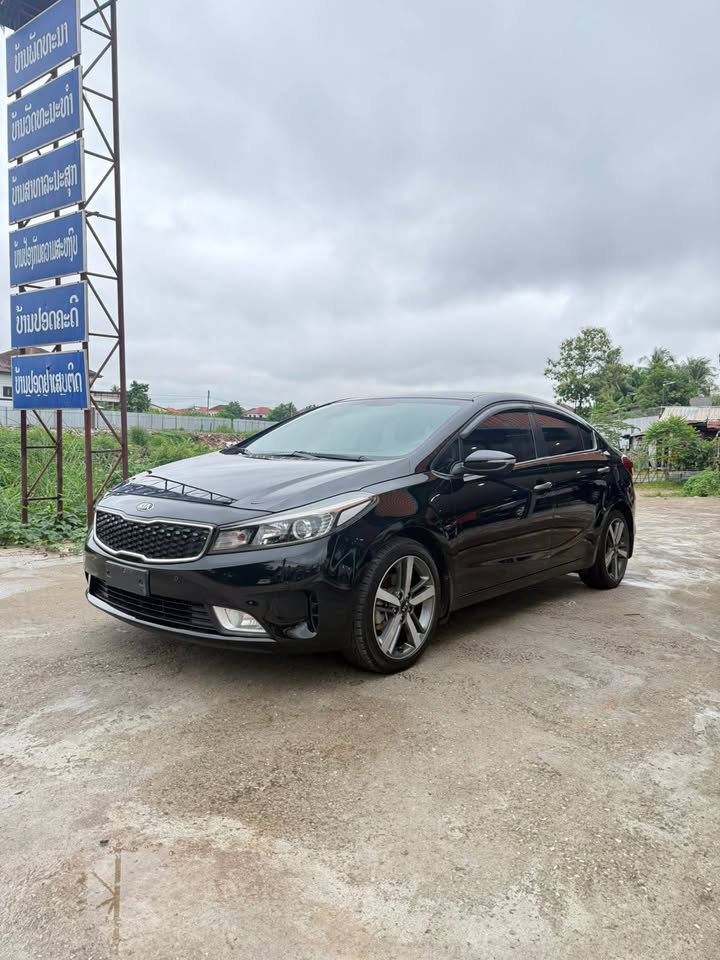 2018款起亚Cerato 3