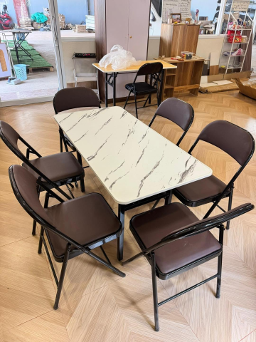 📌👉6 chairs + 1 👈 table