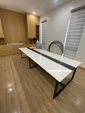 Commercial Meeting Tables are available in 4 sizes.