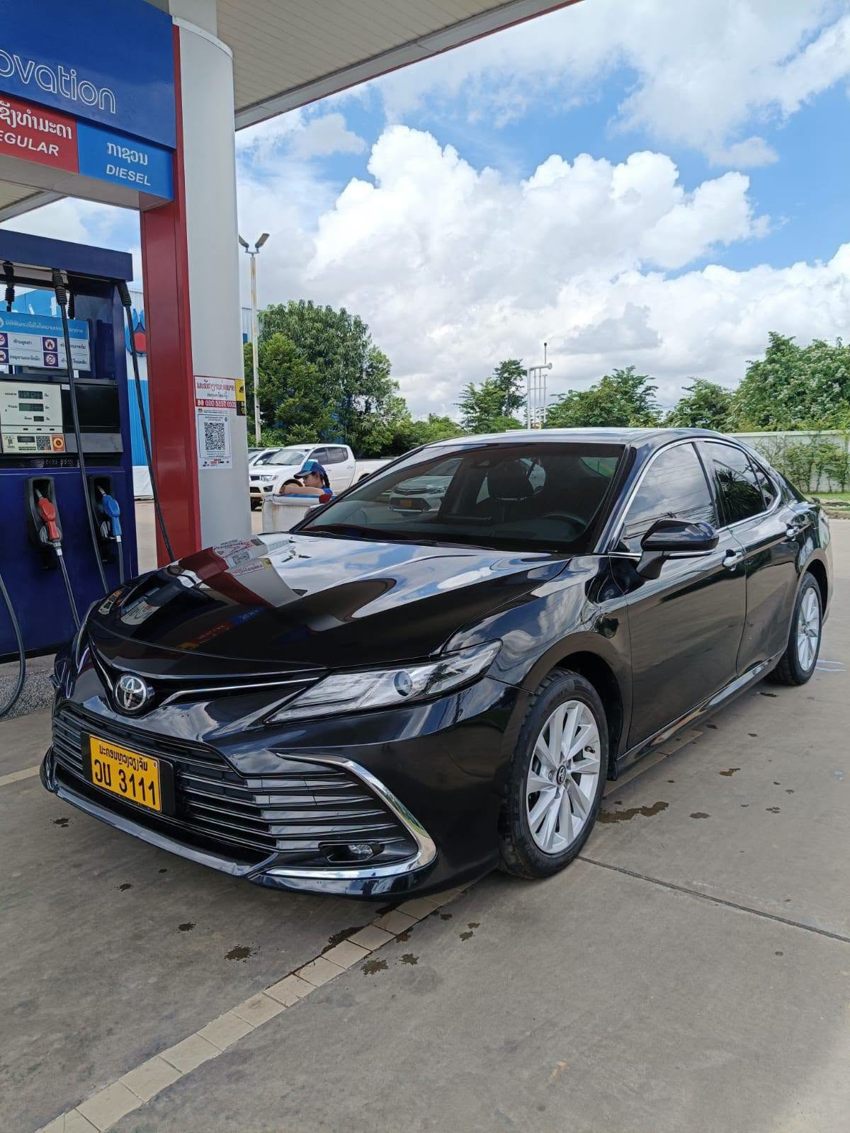 Toyota Camry ປີ​ 2022 1
