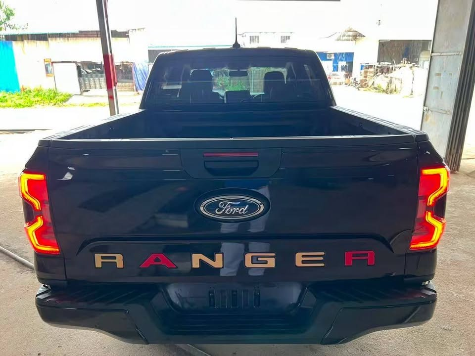 FORD XLS 3