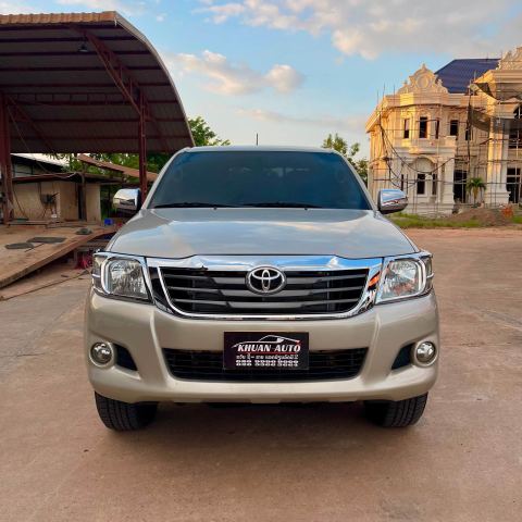 TOYOTA HILUX VIGO CHAMP